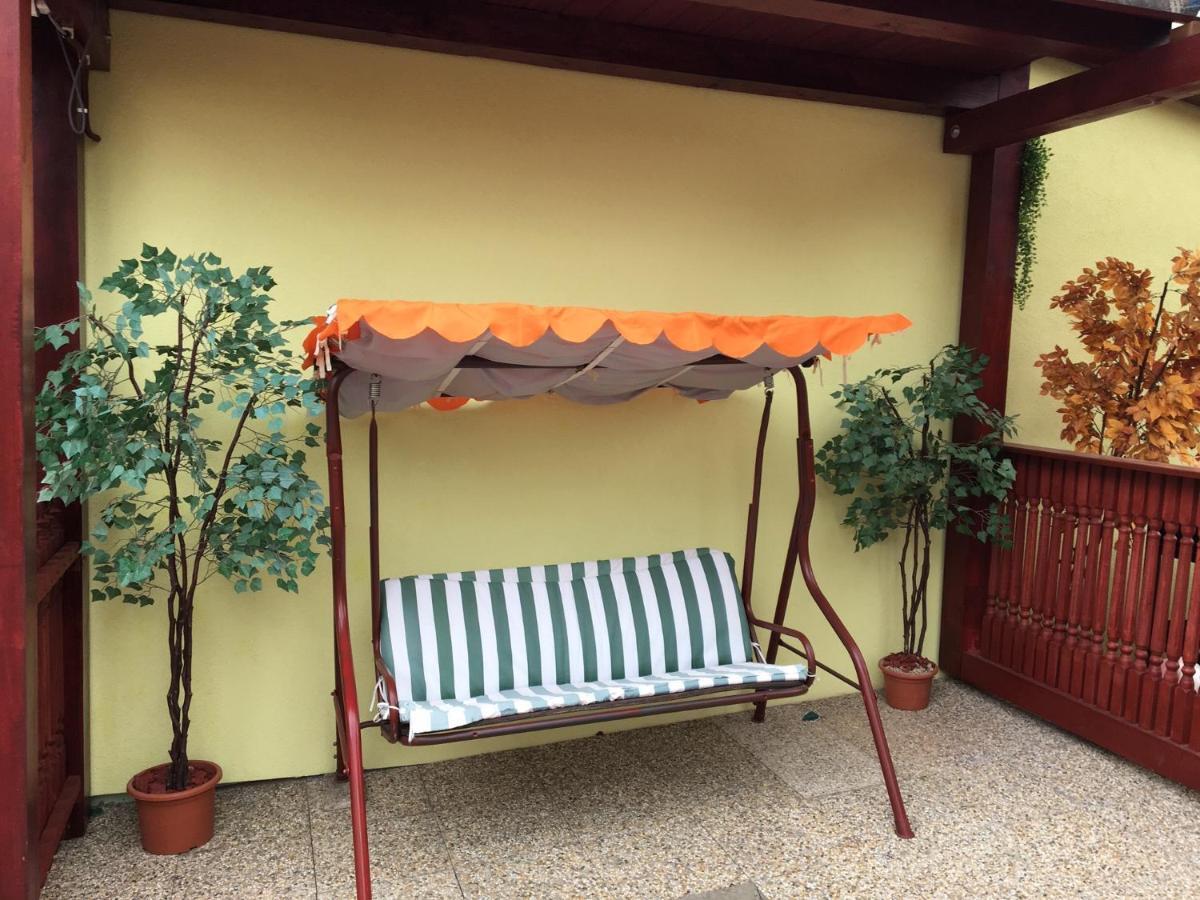 Privat Daniela Strba Apartment Bagian luar foto